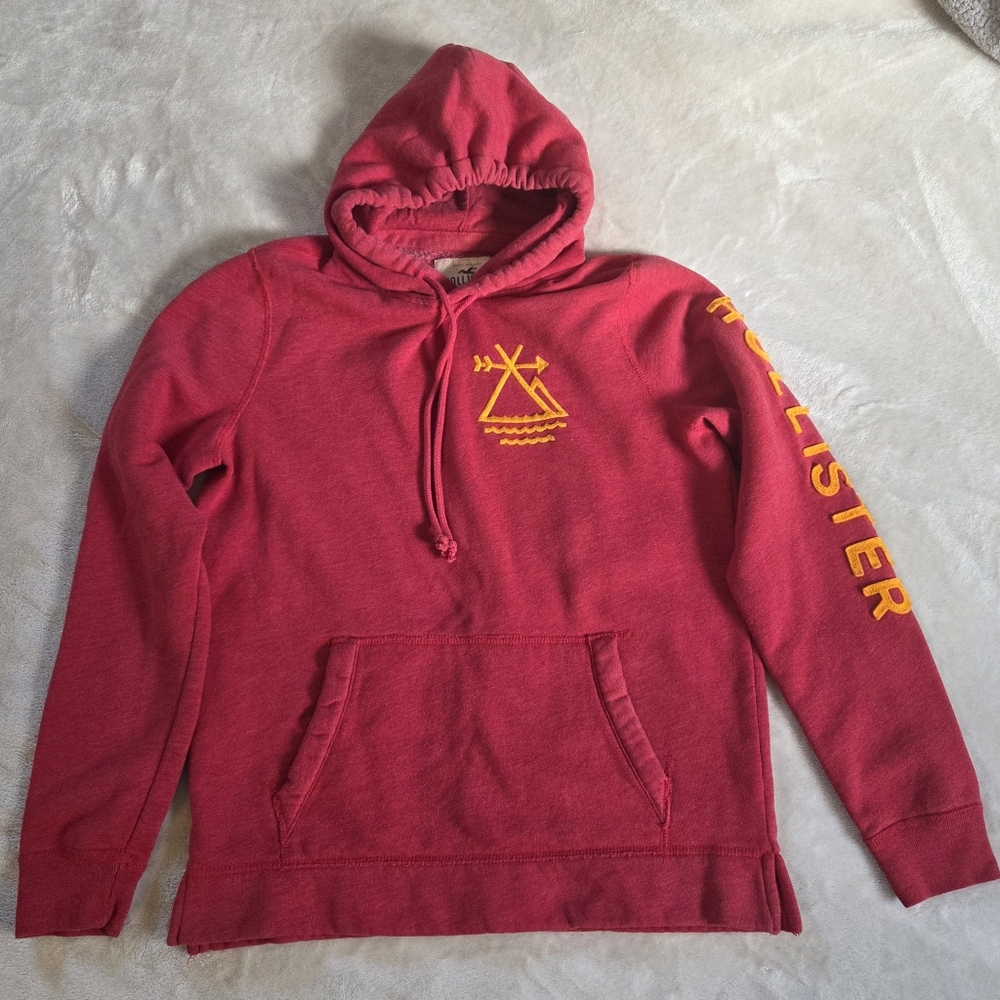 Vtg Hollister Red Pullover Hoodie with Yellow Embroidered Logo Mens Size M